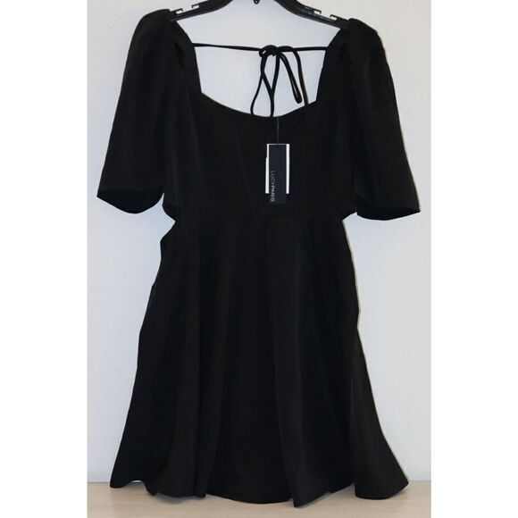 Lucy Paris BL-DR8040 Women's Sz Small Black Venice Cut-Out Short Mini Dress $88 - Picture 1 of 12